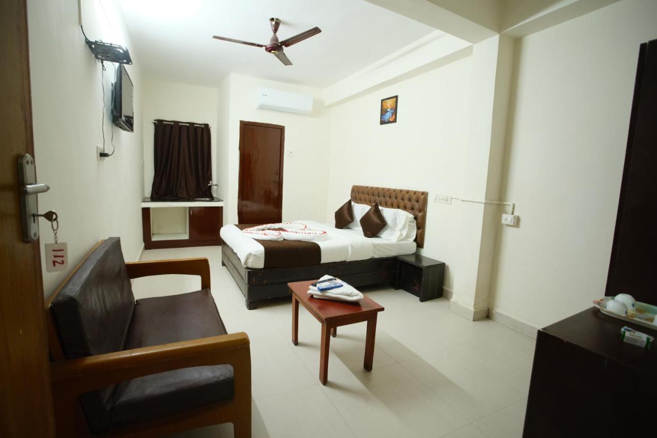 Ganesh Guest House Chennai Esterno foto