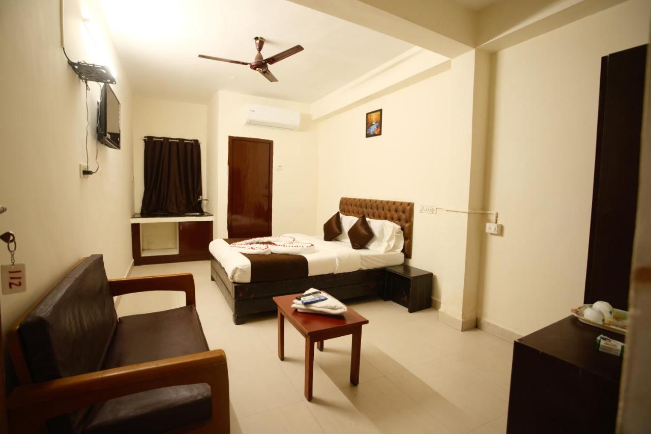 Ganesh Guest House Chennai Esterno foto