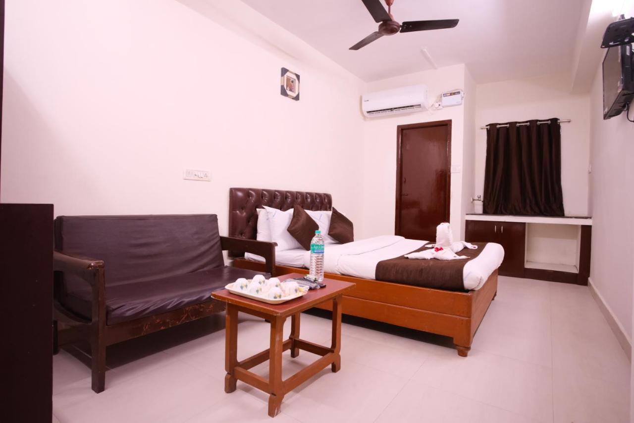Ganesh Guest House Chennai Esterno foto